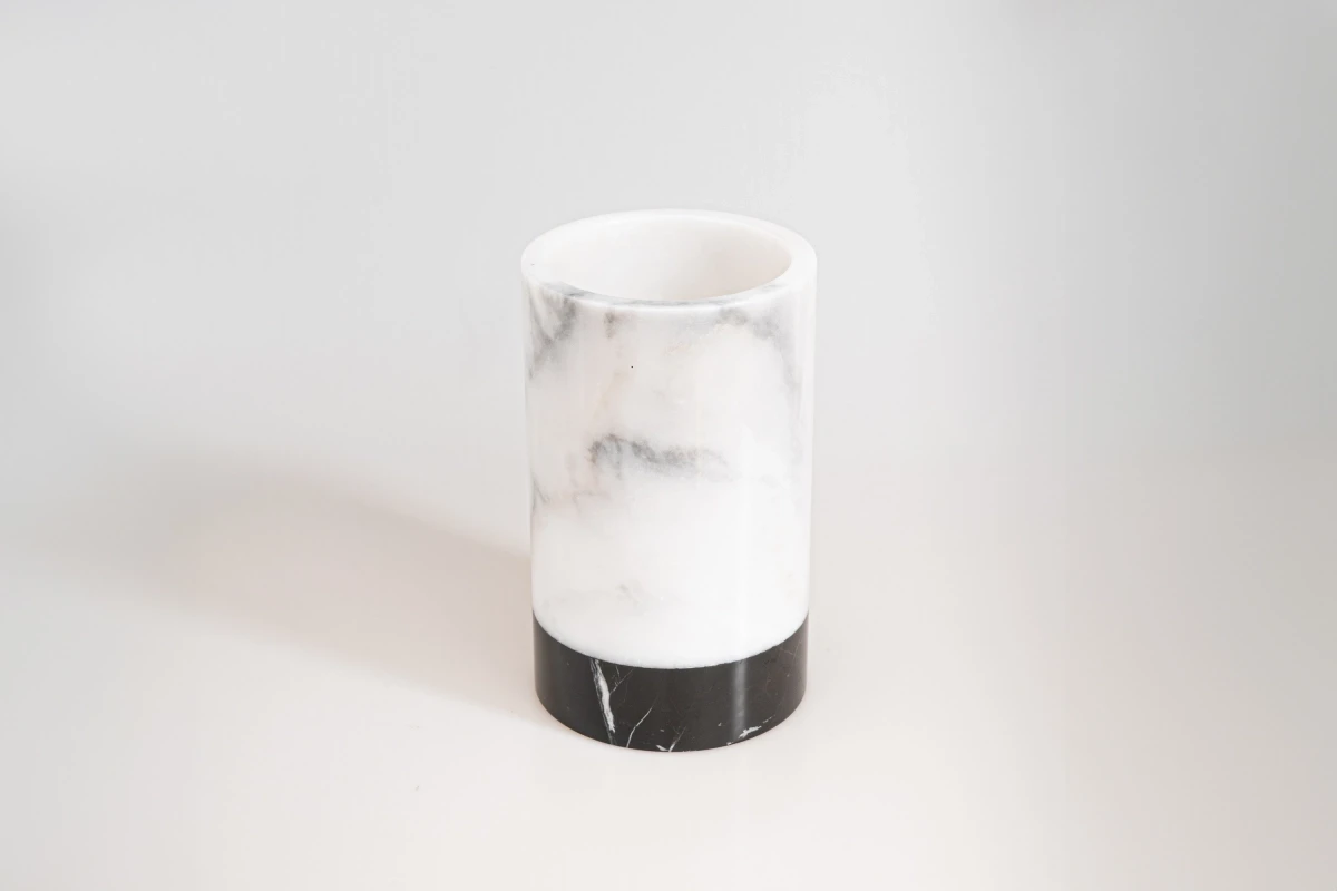 Yin Yang Leylak ve Antrasit Mermer Vazo